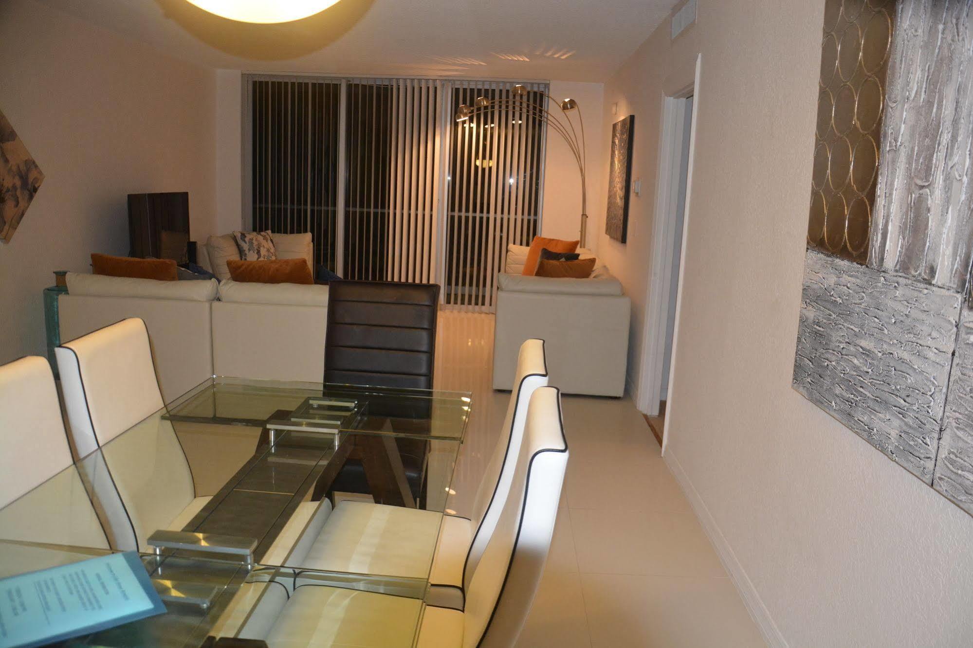 הלנדל ביץ' Apartments At Sian Residences מראה חיצוני תמונה